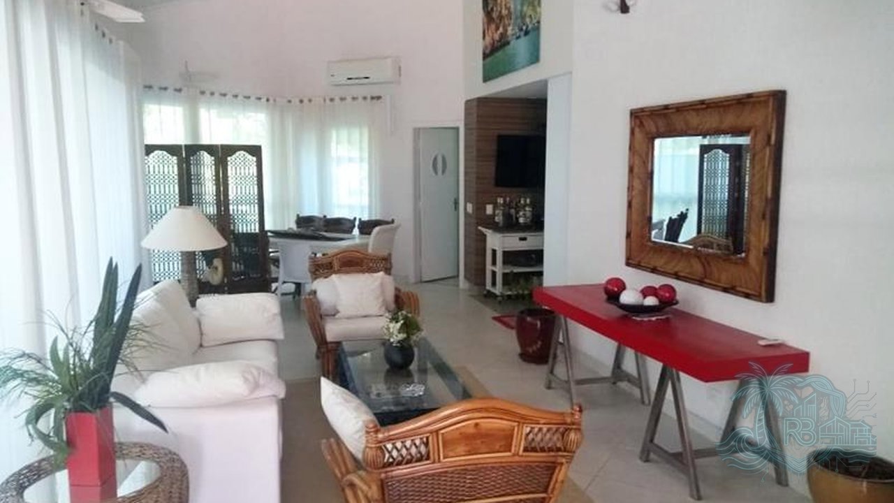 Casa — foto 1 de 24