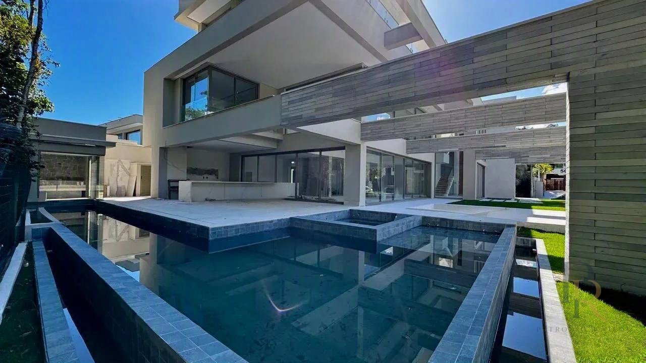 Casa — foto 1 de 2